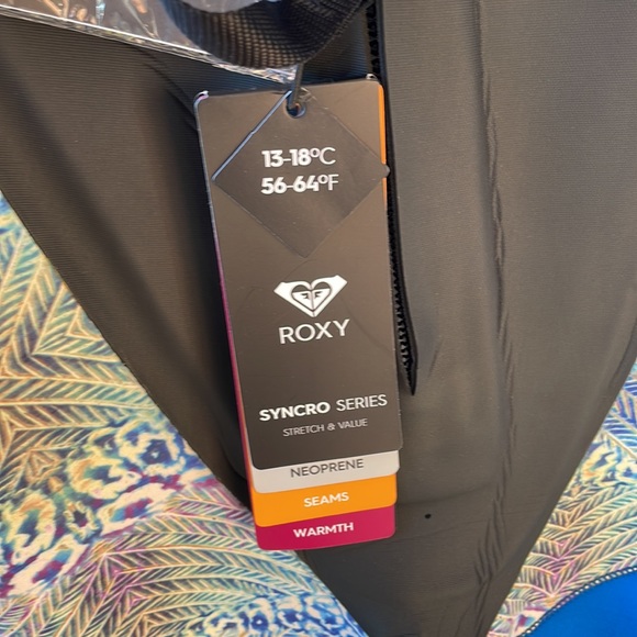 Roxy wetsuit 3/2, synchro series with surf chest - Picture 4 of 4